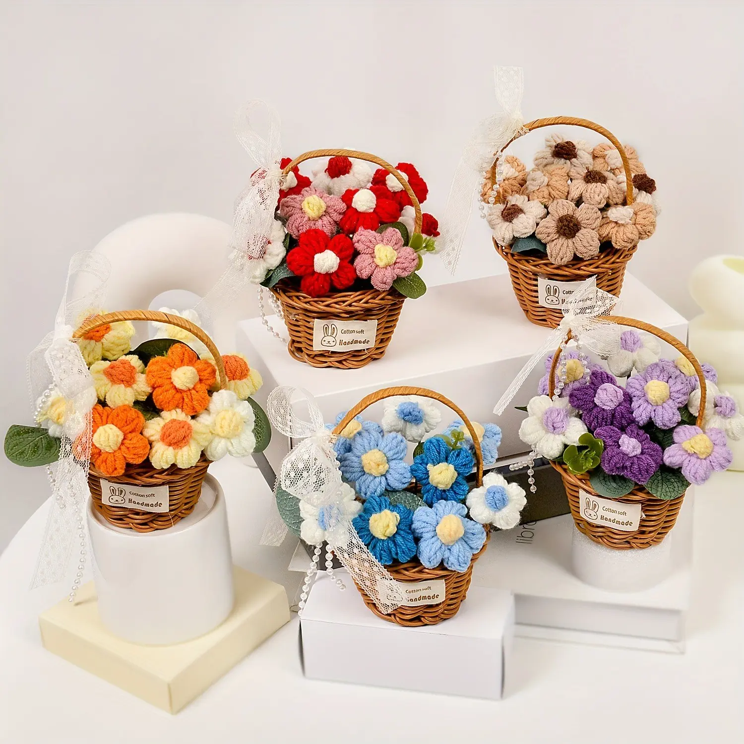 Handmade Crochet Yarn Bouquet Basket, Decorative Artificial Flowers, Decorative Faux Flowers, Decorative Fake Flowers, Desktop Decoration Ornaments, Floral Decor, Perfect Gift for Mom, Friends, Anniversary, Mother's Day, Valentine's Day, Birthday