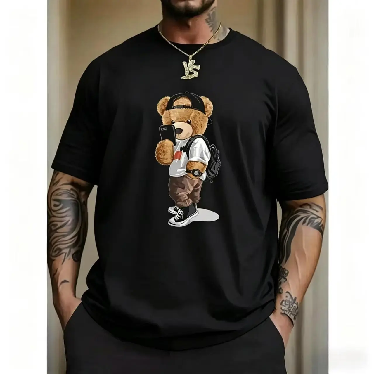 Cartoon teddy bear print, men's graphic design round neck T-shirt, summer casual and comfortable T-shirt, daily resort men's tops, suitable for men, women, moms and friends, couple style, fashionable and loose, youthful and energetic