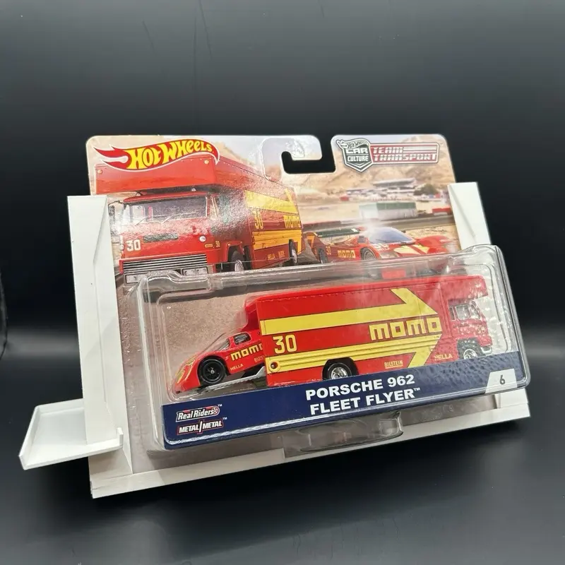 Hot Wheels - Team Transports wall mount