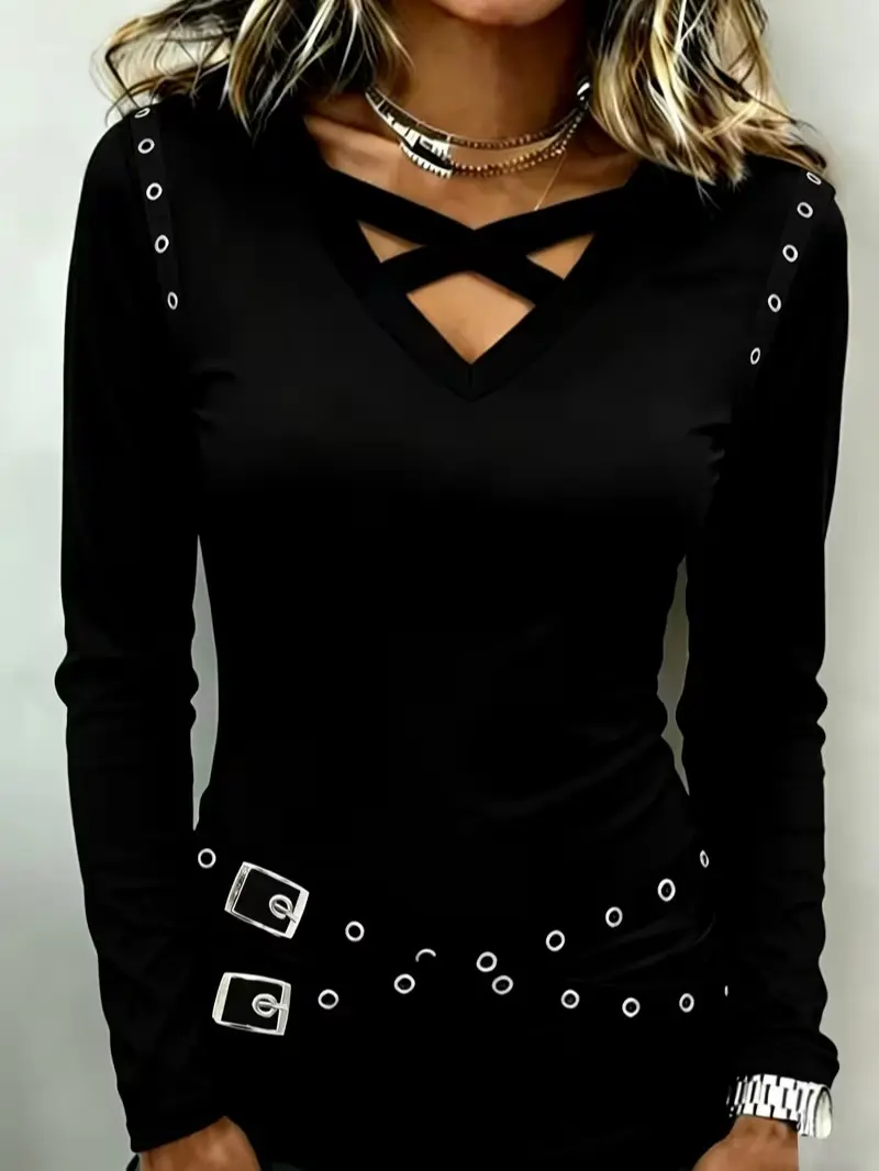 Women's Gothic style, fashionable and casual autumn/winter solid color metal eyelet cross strap long-sleeved T-shirt.