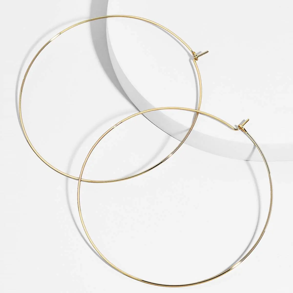 Women's Minimalist Hoop Earrings, Large Ultra-Thin Lightweight Statement Jewelry for Casual & Party Wear, Statement Earrings, Personalized Fashion Earrings