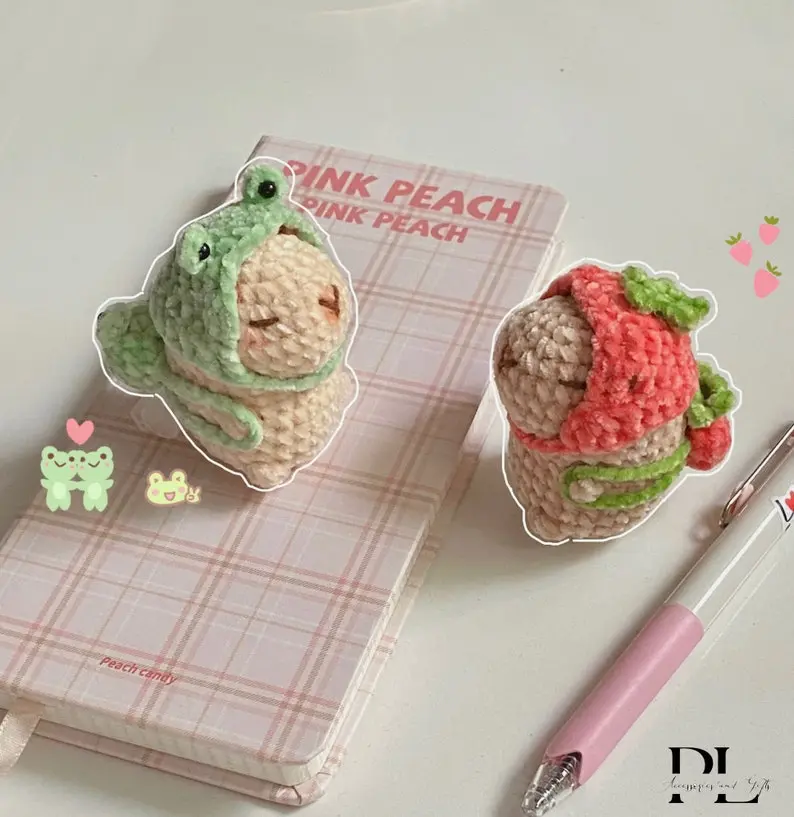 Crochet Capybara With Bag Keychain, Amigurumi Capybara, Crochet Funny Capybara Plush Toy Keychains, Mini Capybara Student Cute Gifts