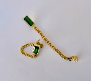 Yi EARRINGS