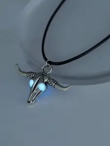 Vintage Silver Color Bull Head Glow-In-The-Dark Pendant Necklace Set, Fun Novelty Party Jewelry, Animal Design, All Seasons