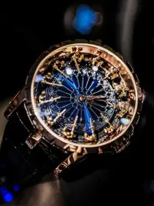 Luxury Elegant Men's Watch, Exquisite Watch, Business Fashion Watches, Classic Round Dial, Round Dial Analog Quartz Movement, Band Alloy Case, Business Style Fashion Accessory Gift