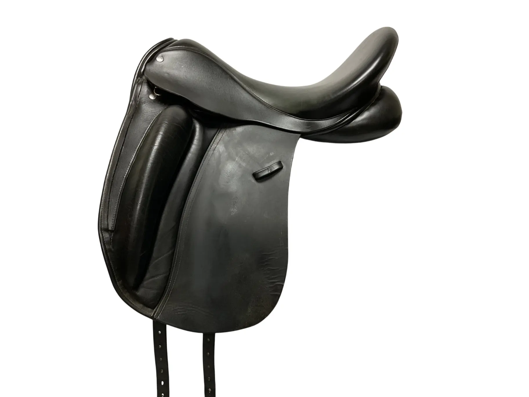 Wolfgang Solo Horse Riding Dressage Saddle - 18" Deep Seat, Narrow-Medium Fit, Black Solid Leather Equestrian Tack, 3" Deep Rear Gussets, Flocked Panels, Non-Gusseted Front Panel, Included Cover