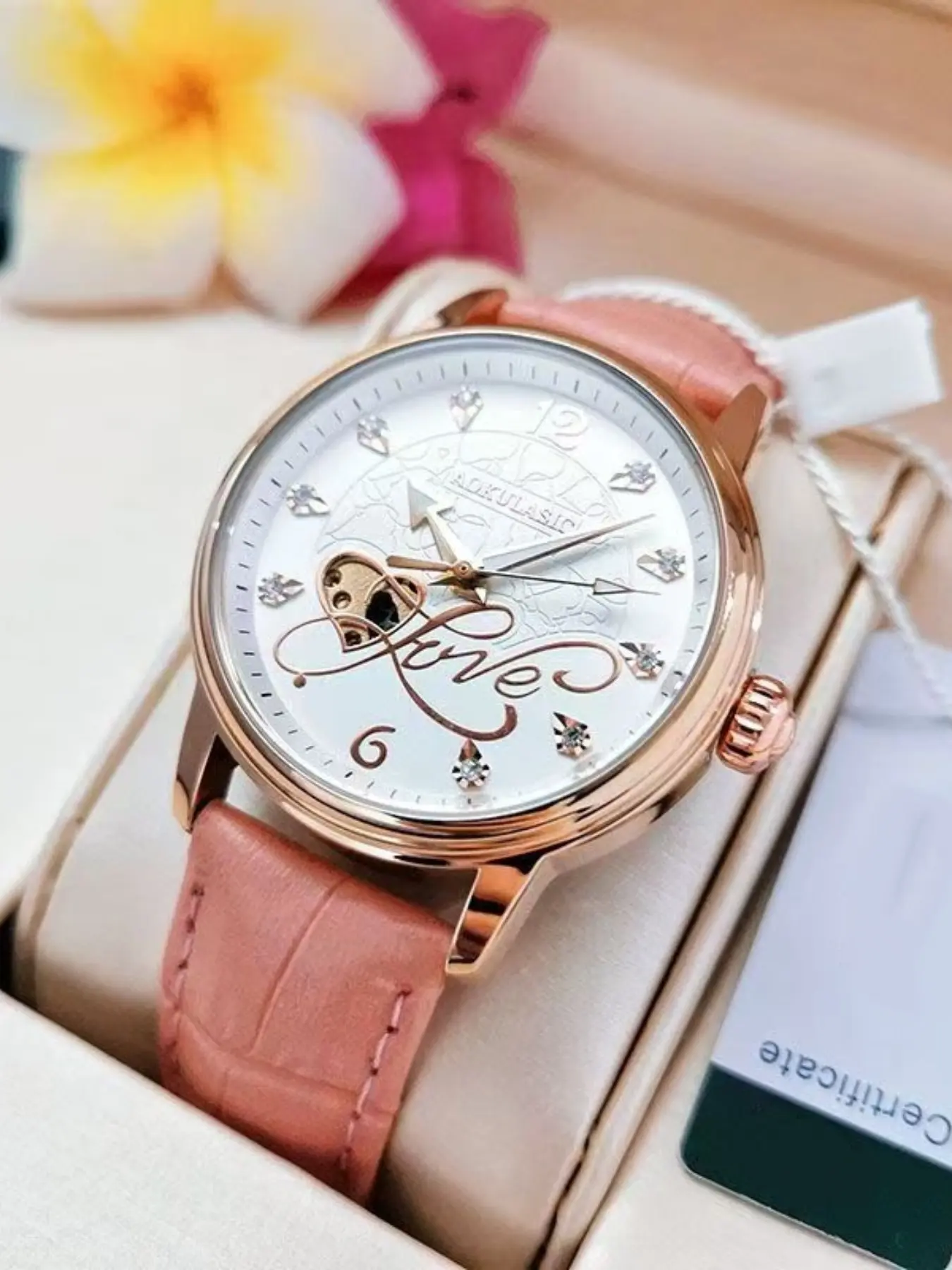 Top luxury business ladies' mechanical watch, hollowed out design, leather strap, heart-shaped LOVE dial, fashionable, casual, versatile, personalized temperament, compact ladies' watch, fully automatic mechanical watch, the best gift for girlfriends and