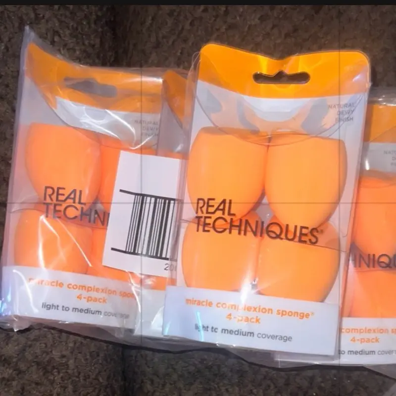 Real techniques makeup sponge