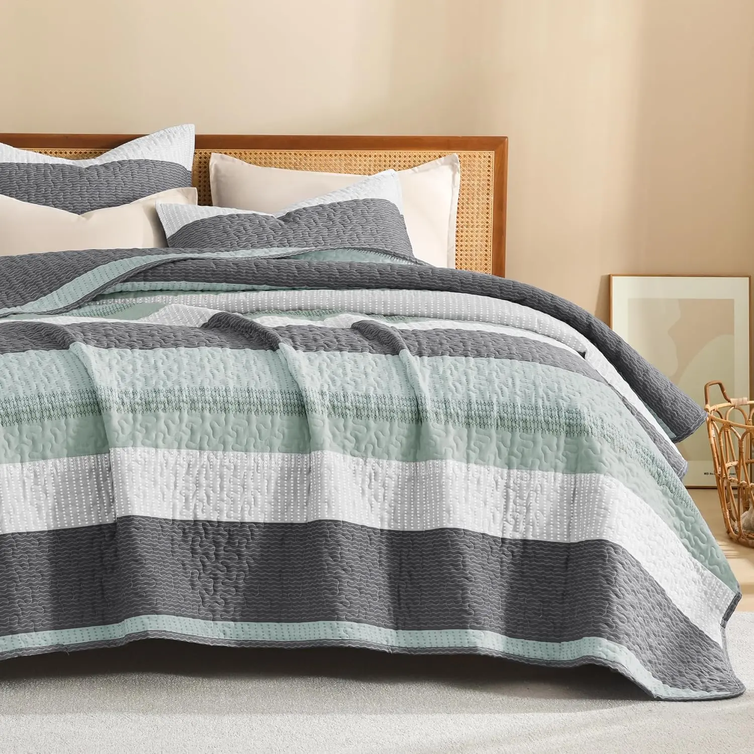 Litanika 3-Piece Quilt Set - Lightweight & Breathable Summer Bedspread Striped Bedding Set Microfiber Bedding Set, Quilted Bedspread Set