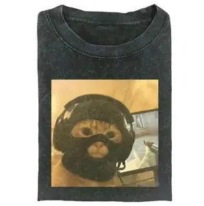 Funny Selfie Cat T-Shirt – Vintage Animal Graphic Tee, Silly Cat Meme Shirt for Men & Women, Trendy Streetwear Top, Cool Casual Outfit, Fun Gift for Cat Lovers, Comfortable Cotton Unisex T-Shirt, Daily Menswear & Womenswear