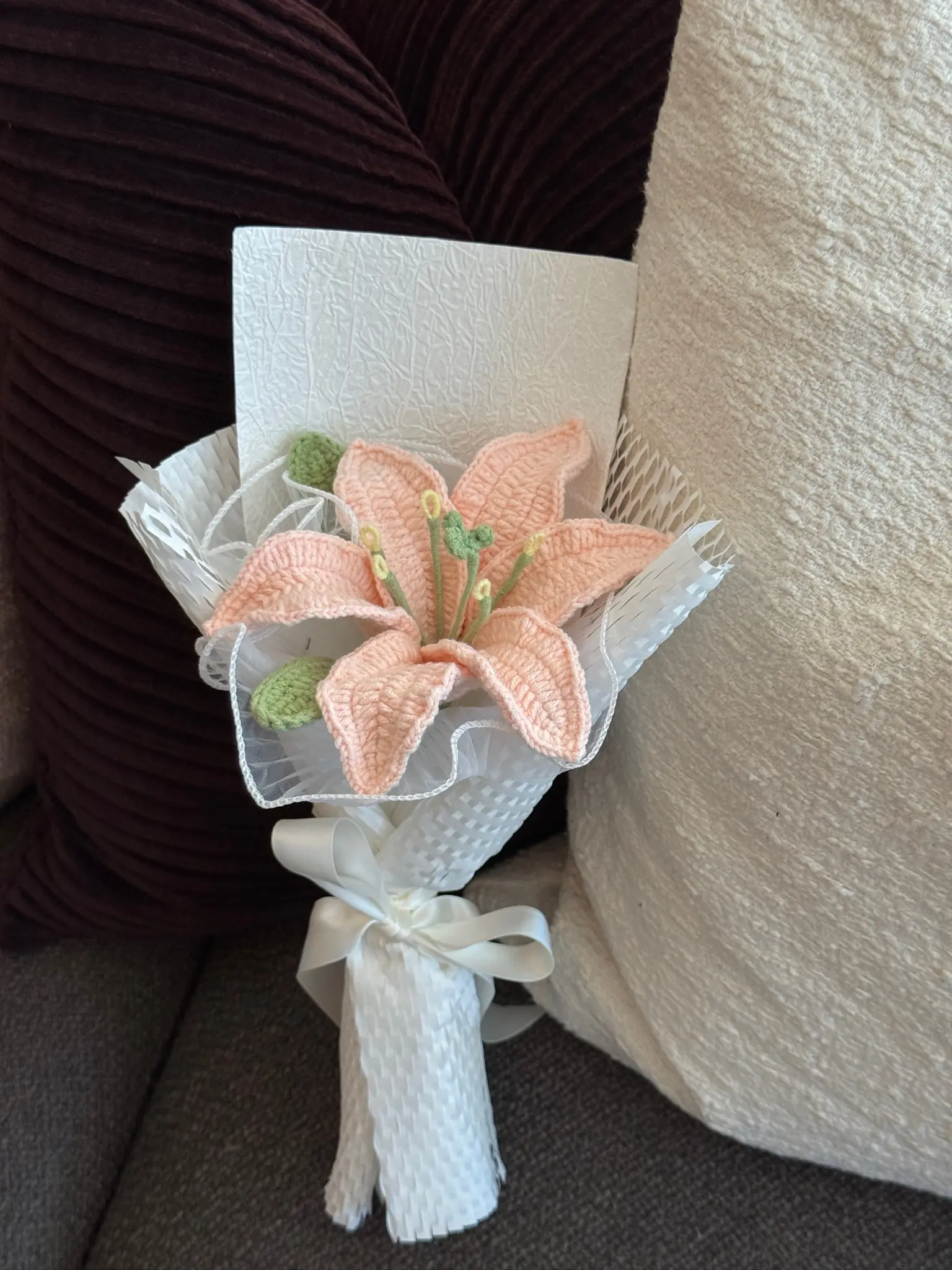 Handmade Cotton Crochet Lily Bloom Bouquet, Floral Home Decor, Ideal Gift for Home Supplies