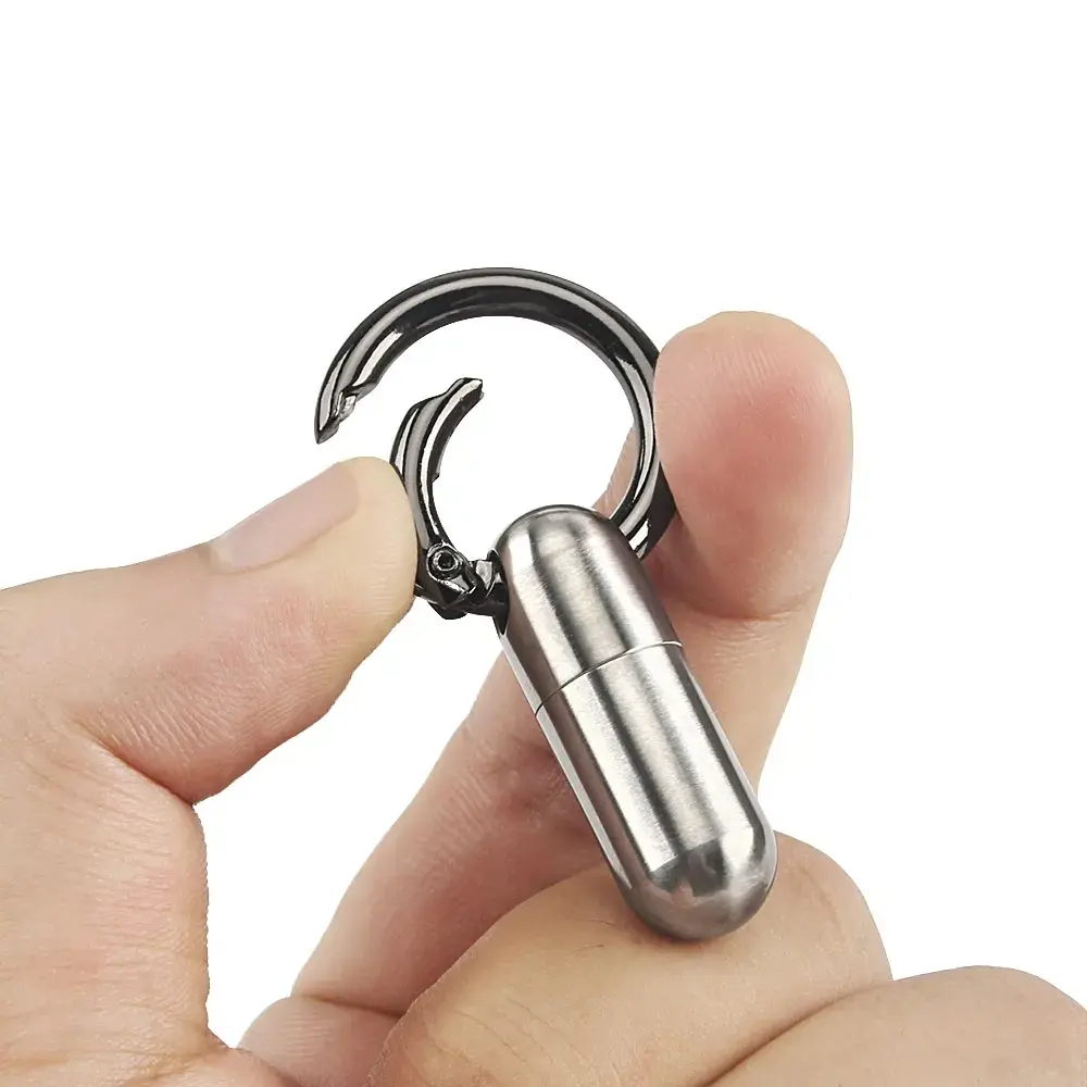 Waterproof Mini Titanium Alloy Pill Holder Keychain, Silver Color Portable Container for Travel, Durable Lightweight Storage Solution, Gift a zinc alloy keychain