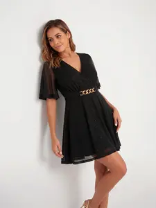 2026 New Plus Size Women's Sequin Dress, V Neck Mesh Sleeve Metal Chain Waist a Line Short Skirt, Birthday Party Evening Gown