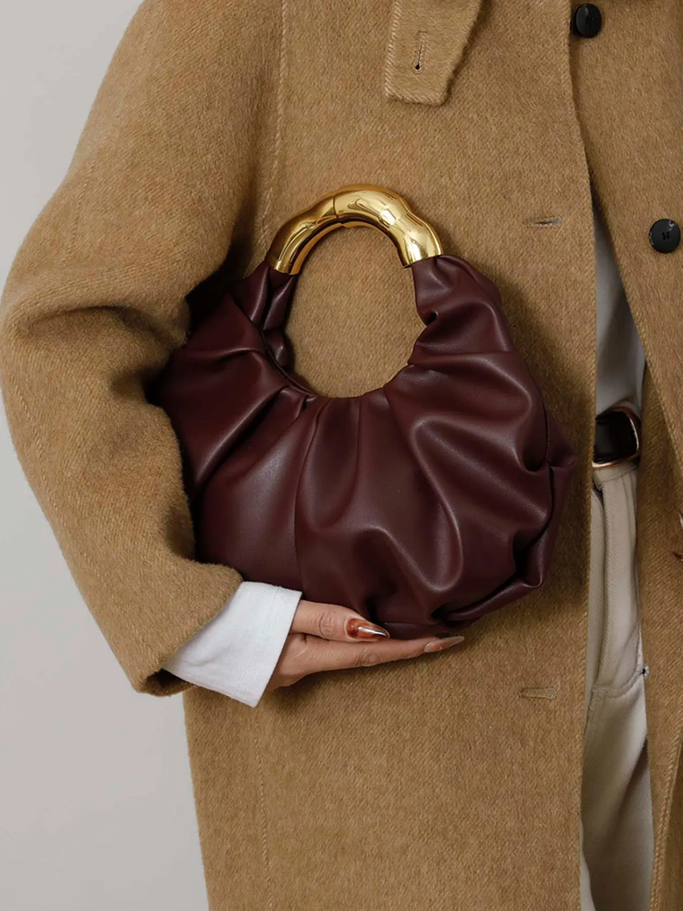 Vintage light luxury texture pleated handbag, Chic Vintage Handbag, cloud shaped design, bamboo handle decoration, exquisite style, can accommodate mobile phones, lipstick, suitable for commuting/dating scenes, Domed Satchel, Fashion Elegant Handbag