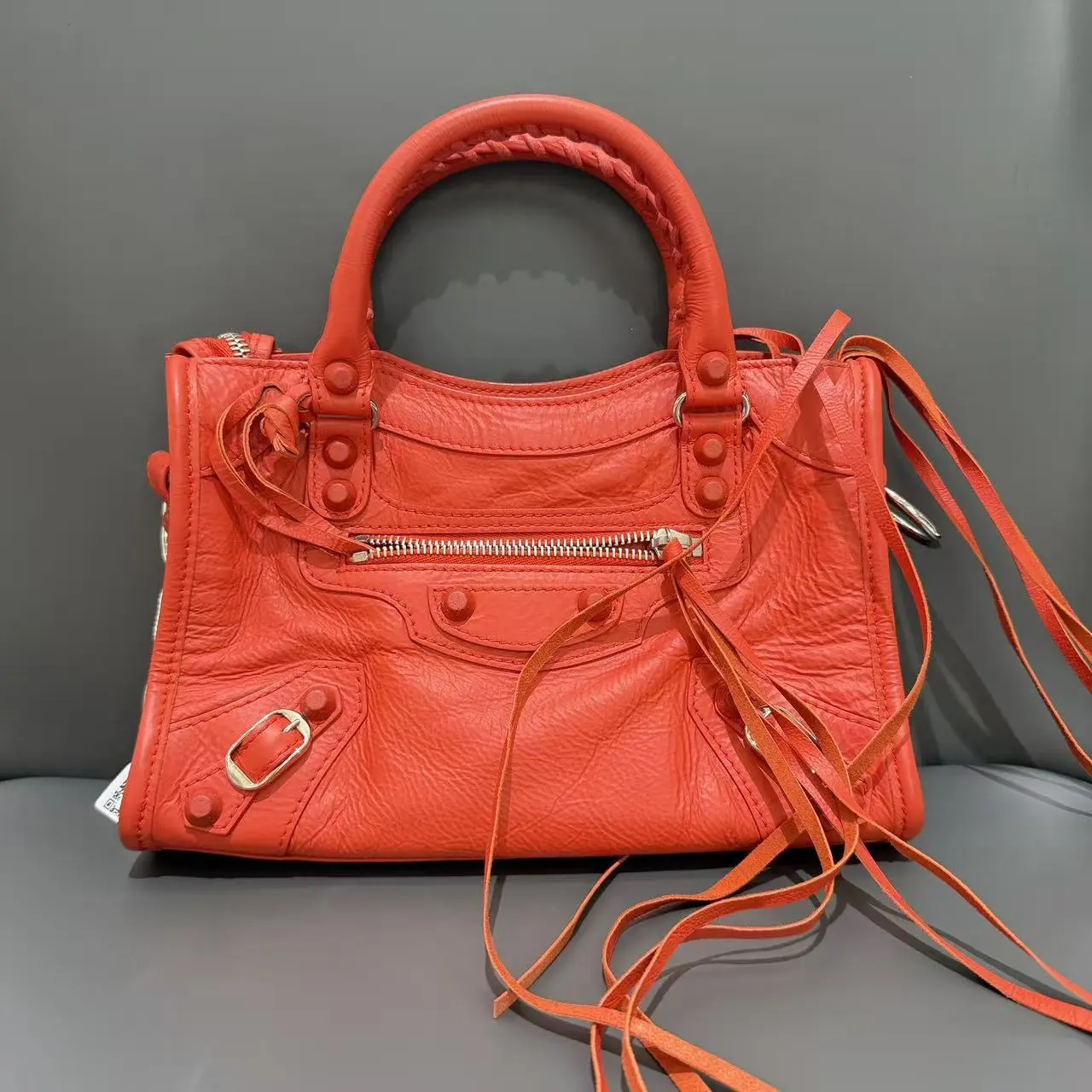 Pre-owned Balenciaga red city bag HH004089