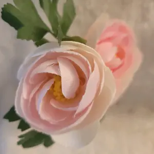 Bubble glass vase with flowers