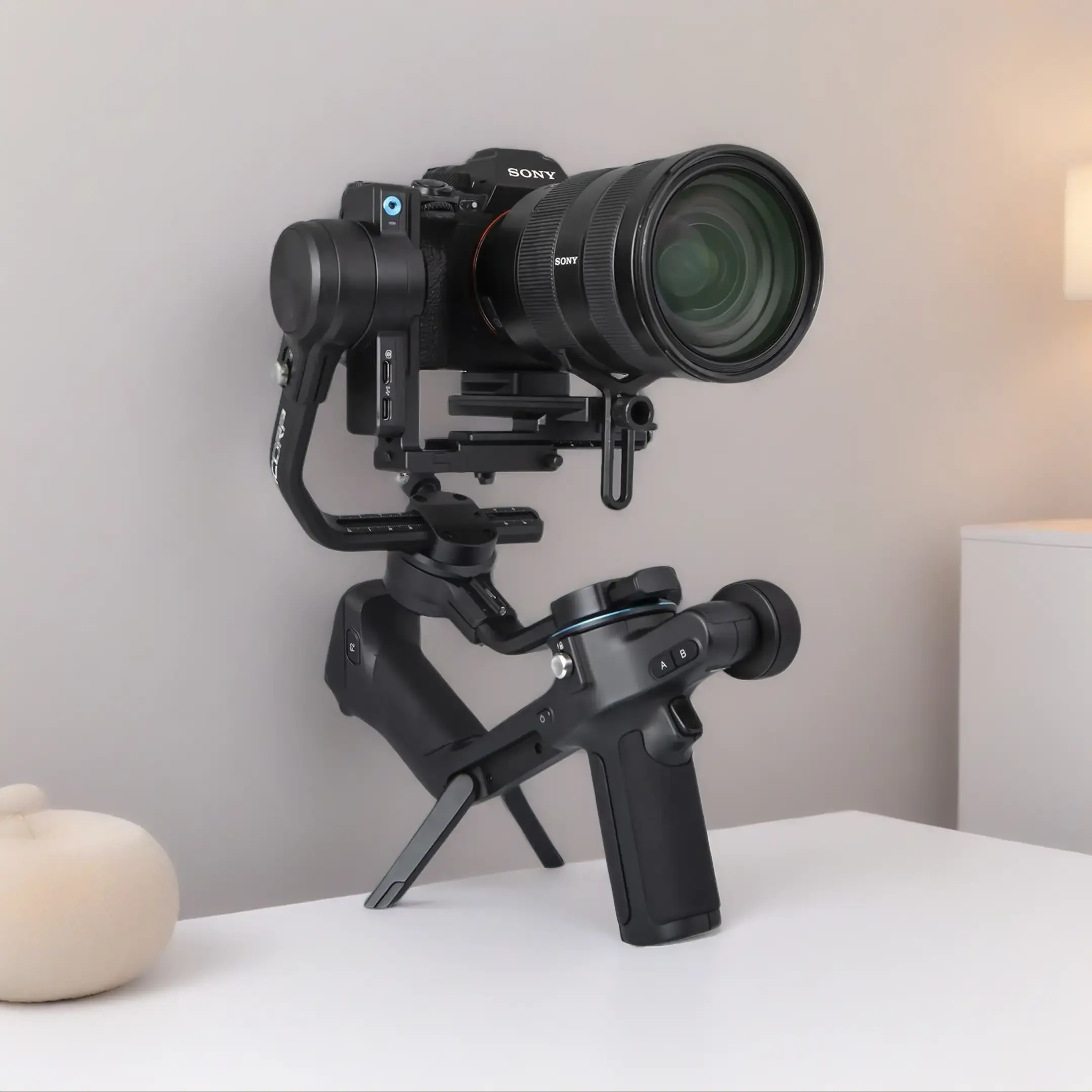 FeiyuTech SCORP 2 Built-in AI Tracker 3-Axis Gimbal Stabilizer for DSLR & Mirrorless Cameras,1.3'' Touch Screen, 5.5lbs Paylaod,13 Hours Battery Life,Quick USB-C Charge,for Sony/Canon/Nikon/Fujifilm