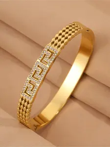 1 piece of vintage stainless steel bracelet, hollowed out Great Wall pattern diamond inlaid bracelet, perfect for daily use, vacation, Thanksgiving, Christmas, and New Year gifts