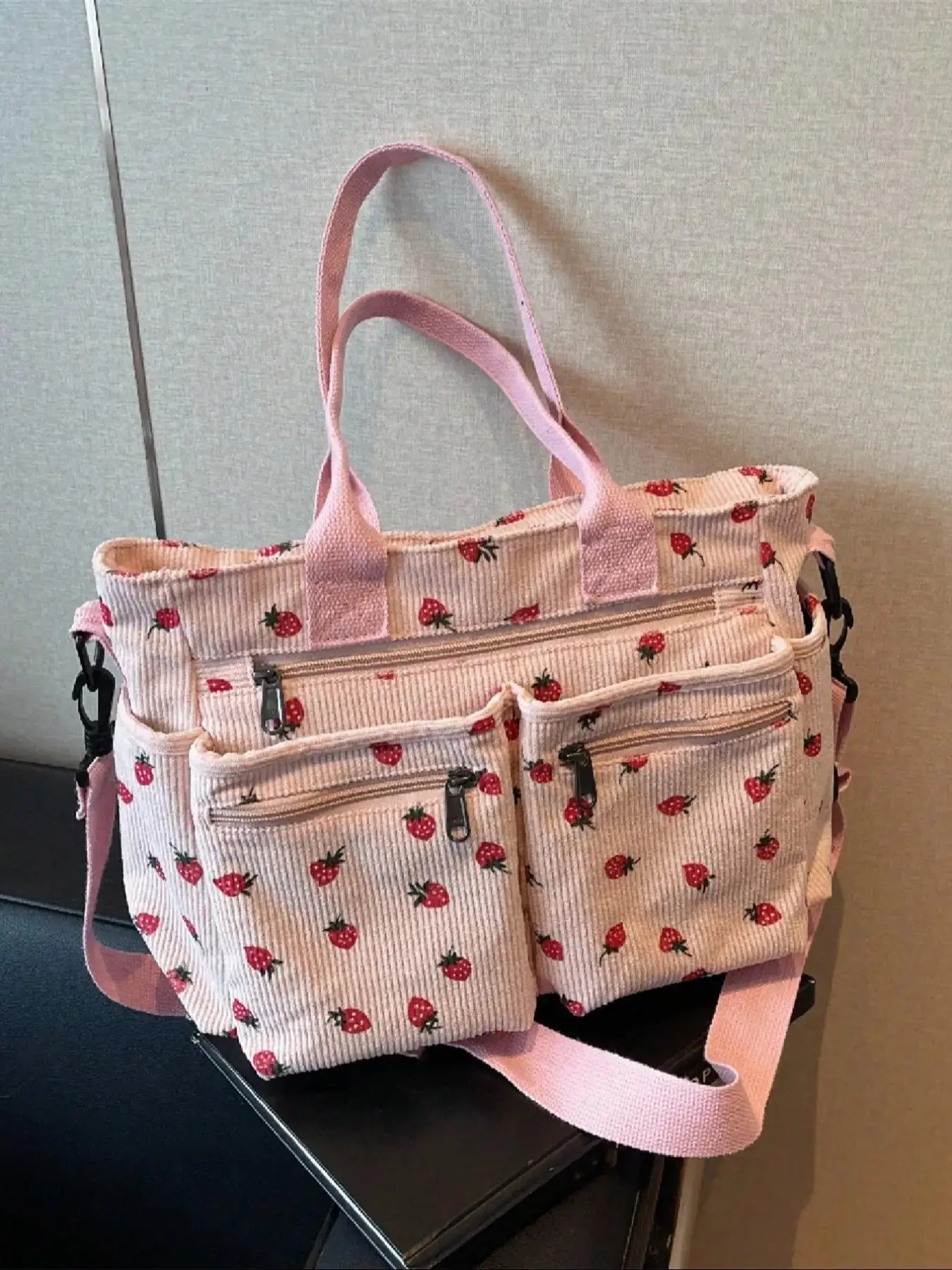 Women's Strawberry Pattern Tote Bag, Fashionable Large Capacity Shoulder Bag for Daily Used, Casual Trendy Versatile High-quality Daily Commuting Bag