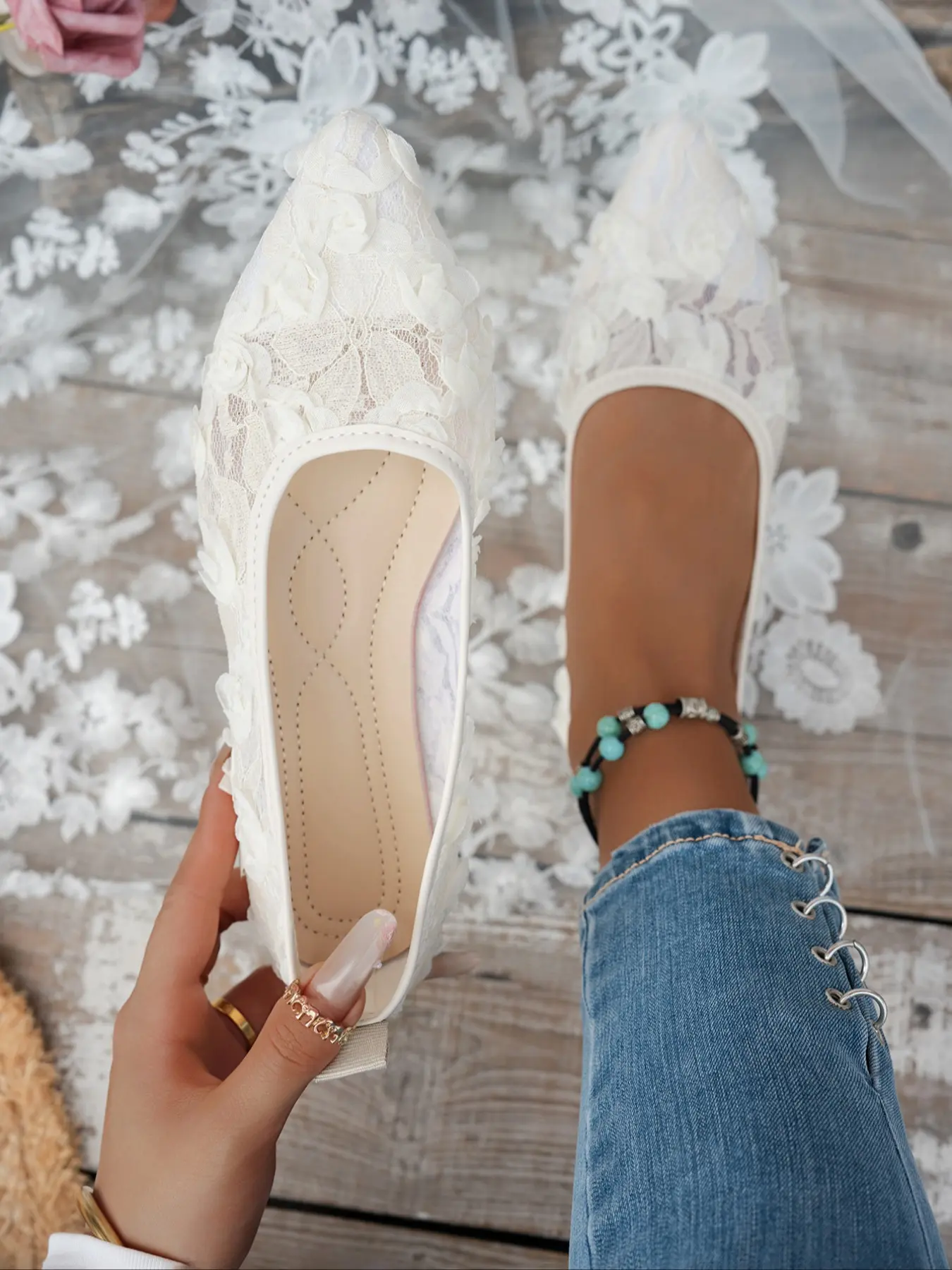 Women's Elegant Pointed Toe Flat Shoes, Pointed Flats, Summer Flats, Wedding Shoes, Comfortable Fairy Style Low-Top Single Shoe, Medium Width Floral Embroidered Rubber Sole, Summer Footwear Shoe