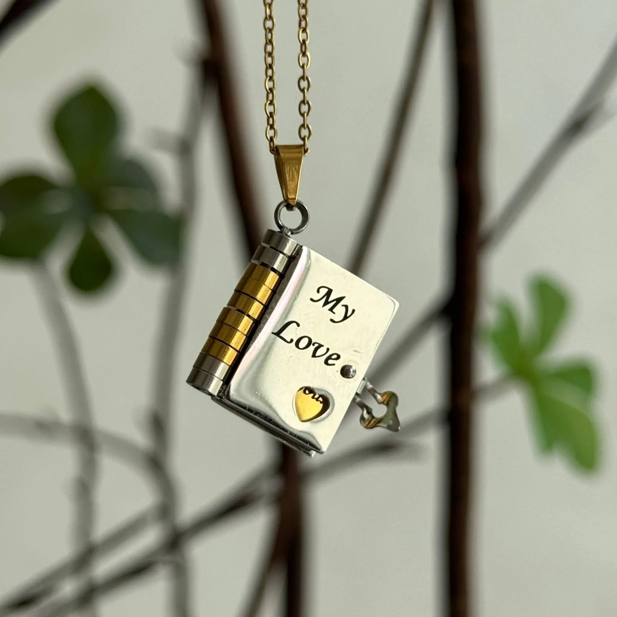 Locket Style Miniature Book Necklace, Tarnish-Resistant Stainless Steel Chain Jewelry, Meaningful Gifts for Valentine's Day & Anniversary, Copper Chain, 50Cm, Unisex, Book Shape, Elegant