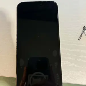 Product Review of [2PCS] FUNCAT GLOBAL Screen Protector-Dust-free Applicator FOR iPhone 17/16/15/14/13/12 "On SALE for NEW APPLE" (Reusable Easy Installation) Headset Covered, Fully Protection, Fingerprint-proof, Electroplated Layer, Tempered glass from 🙂**️ E**n **