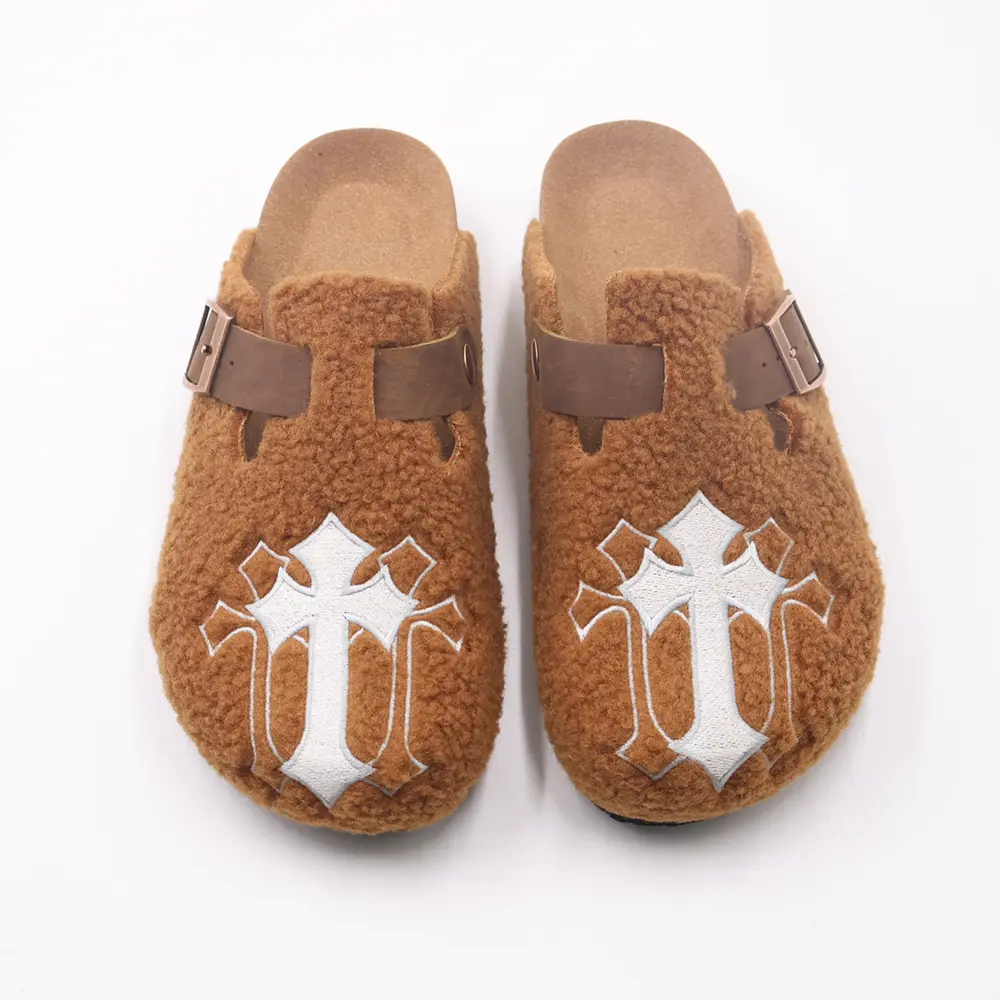 Plush Cross Embroidered Men’s Slip‑On Mules, Warm Closed‑Toe Clog‑Style Backless Casual Shoes For Fall Winter Indoor‑Outdoor Wear