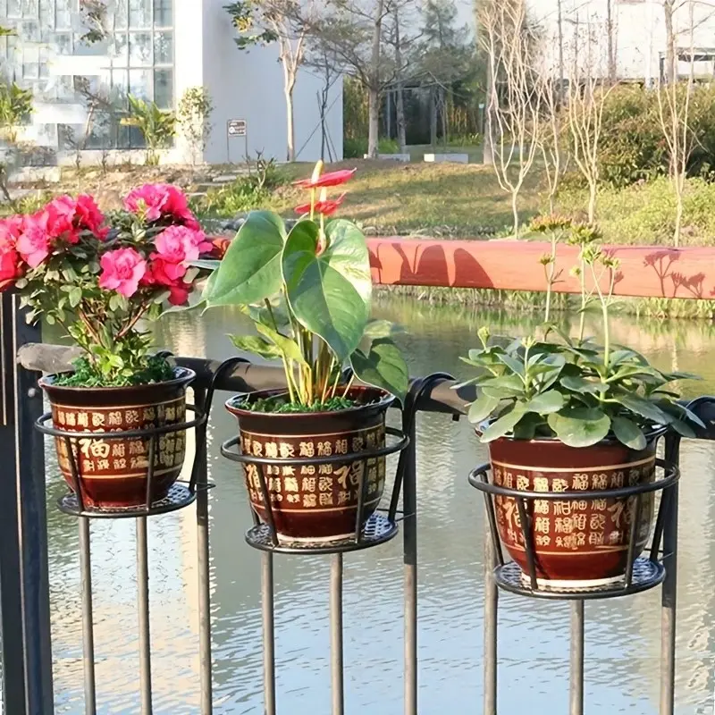 Hanging Iron Plant Pot Rack with Hooks, Metal Hanging Planter Basket Holder, Wall Plant Holder, Plant Pot Holders, Plant Stand Outdoor, Suitable for Fence, Patio, Balcony Hanging Pot Holder for Succulents & Green Plants