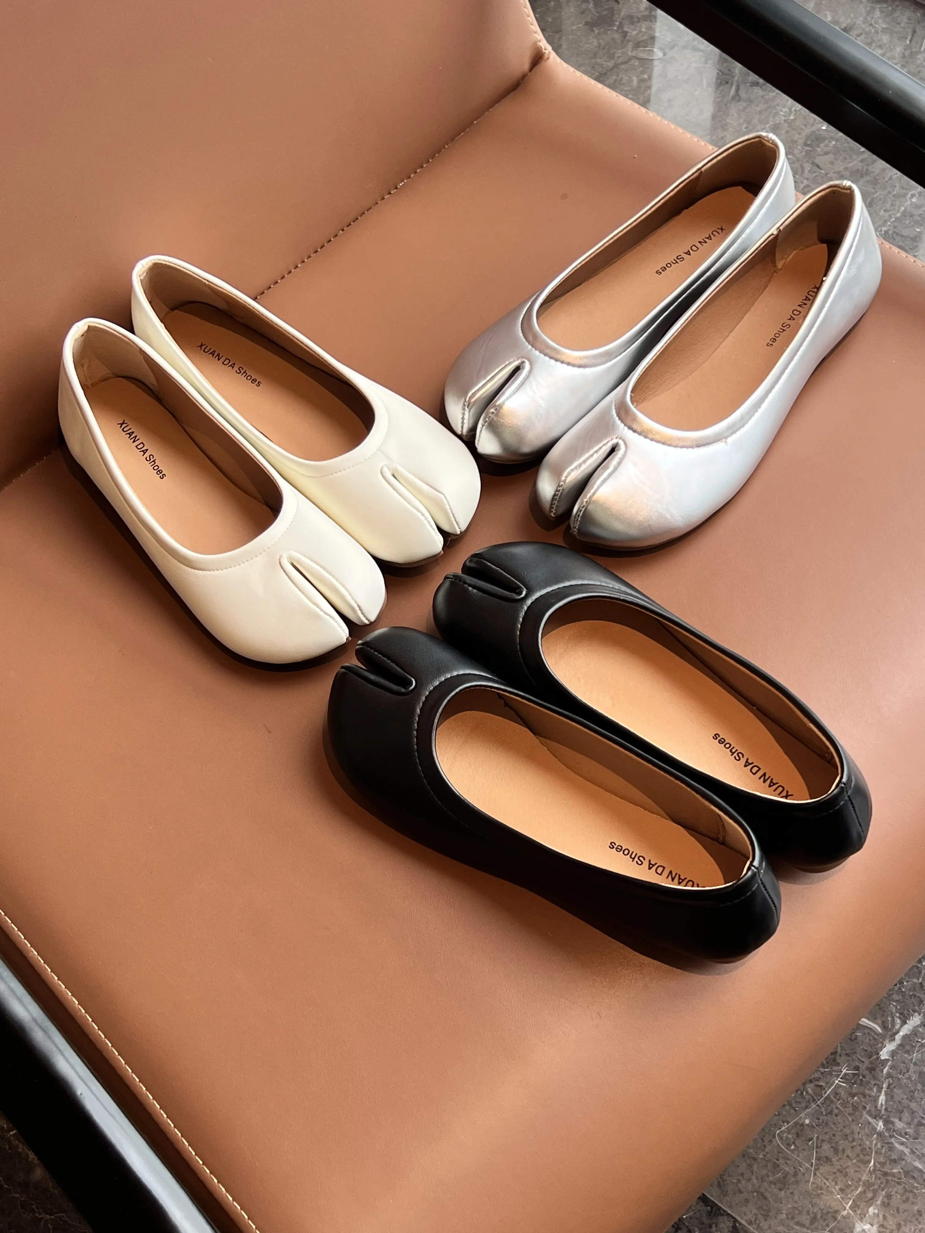 Women's Minimalist Leather Flats - Female Shoes with Soft Leather Upper, Plain Finish, Slip-on Design, Flat Heel for Daily Wear, Office, All Seasons, Minimalist Flats