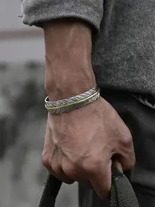 Men's Vintage Feather Design Cuff Bangle, Fashionable Adjustable Bangle for Men, Trendy All-match & Exquisite Jewelry for Birthday Gift, Jewellery, Accessories