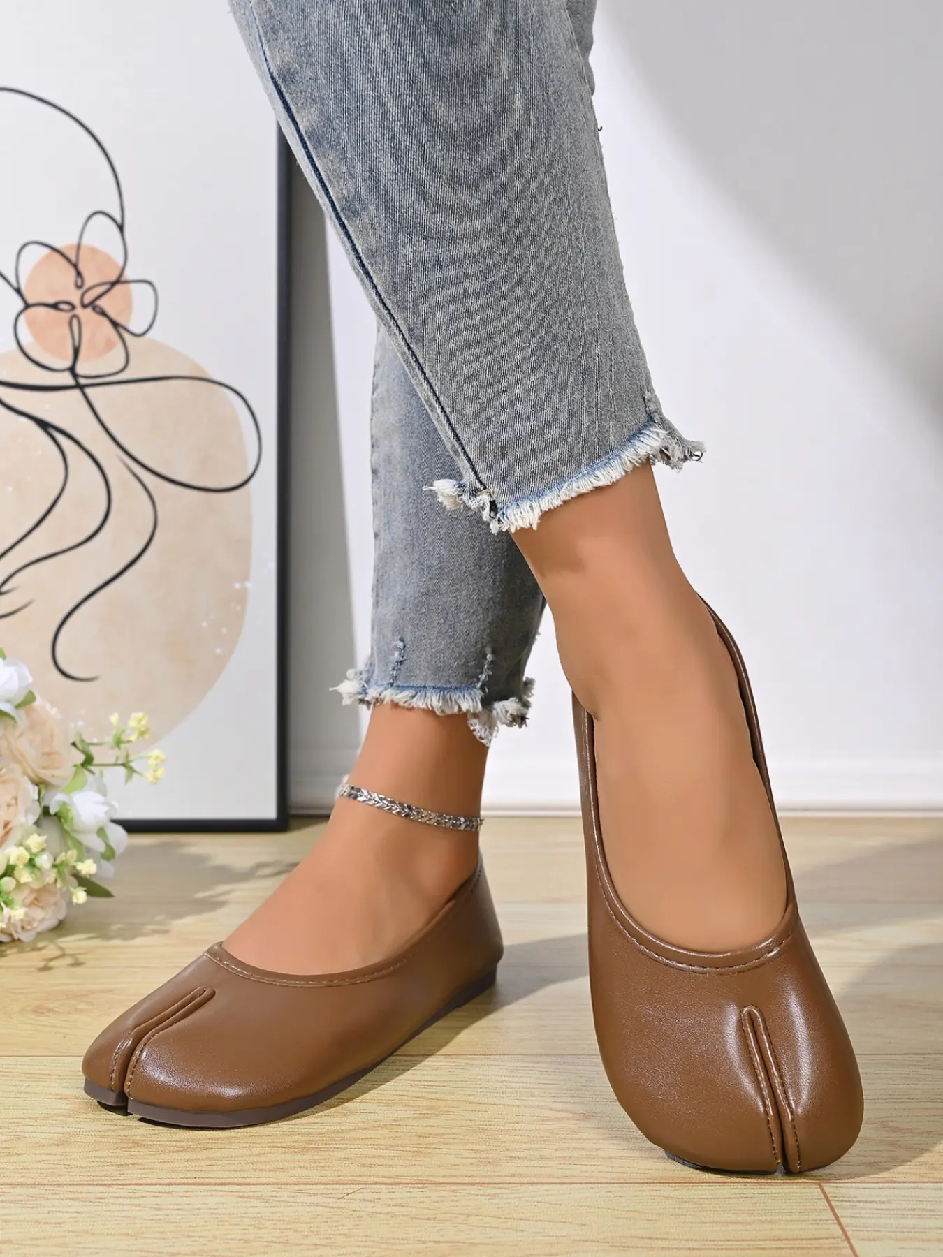 Women's Split-Toe Tabi Flats, Minimalist Faux Leather Daily & Streetwear Footwear