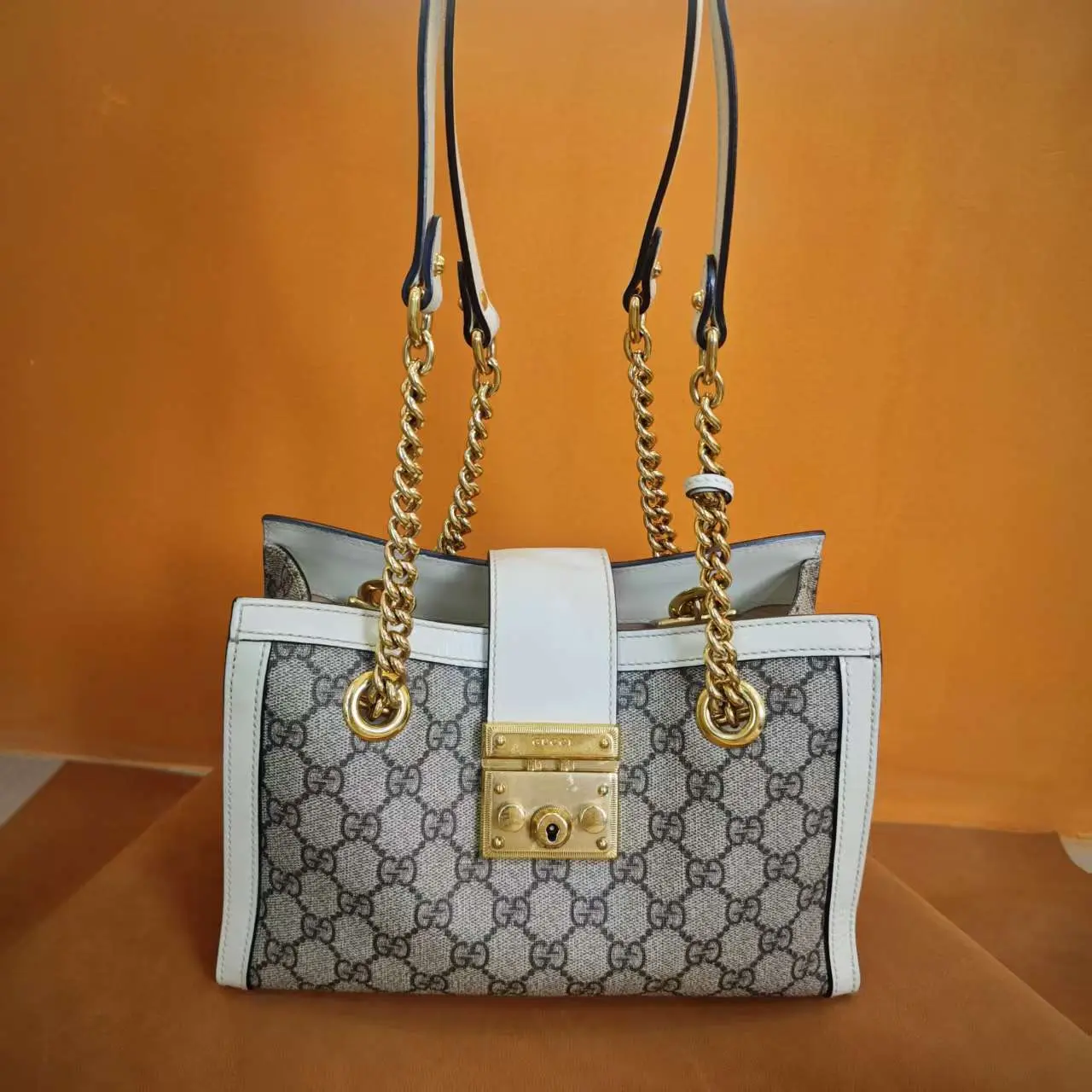 Pre-owned GUCCI Padlock Canvas Tote Shopping Bag with Classic Monogram Logo Handheld & Crossbody MSSJ