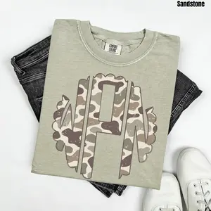 Camouflage Monogram Comfort Colors T-Shirt 'NLB'