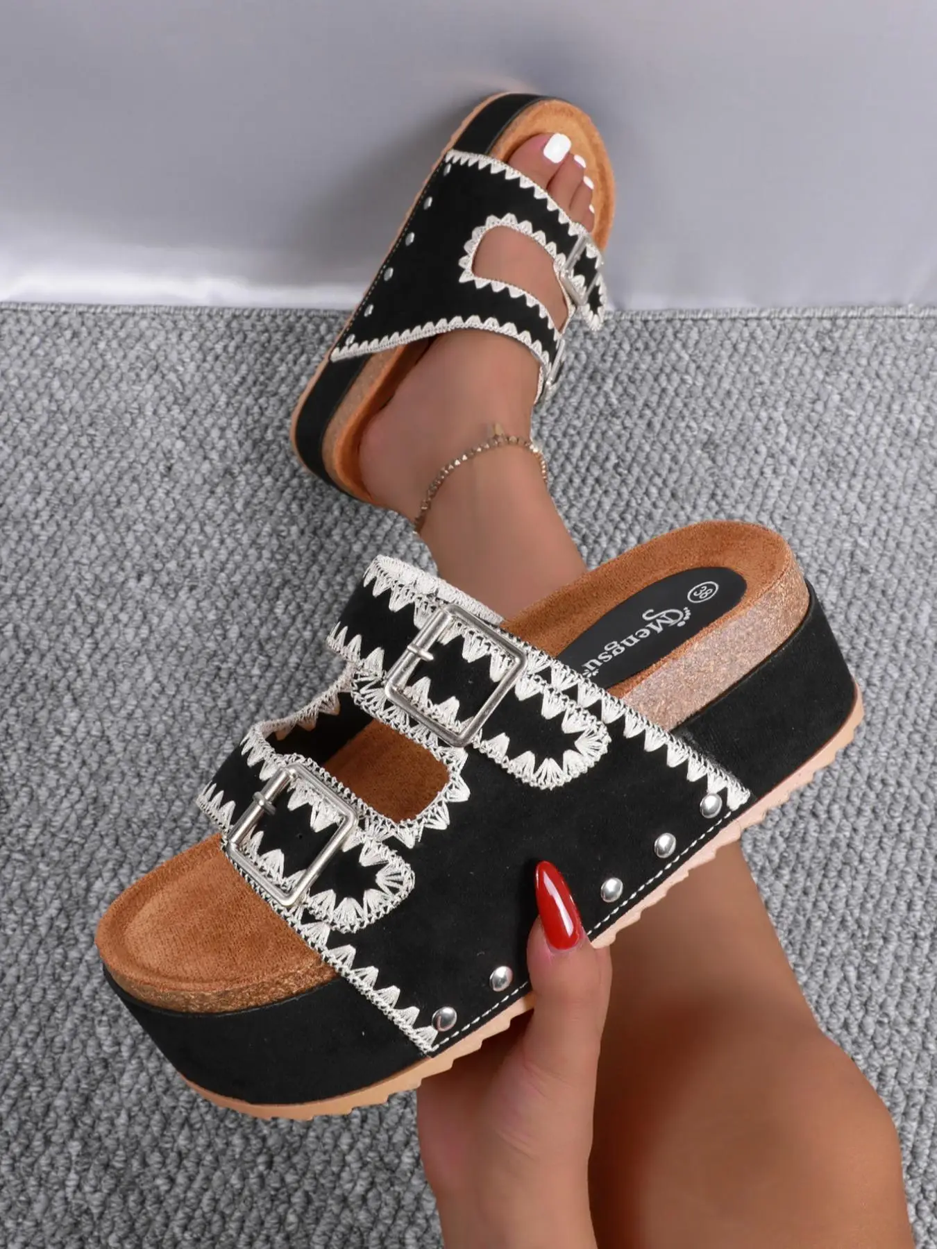 Women's Fashionable Rivet Design Slip on Wedge Sandals, Boho Style Ethnic Pattern Design Trendy Casual Outdoor Sandals for Beach Vacation, Black Non-s