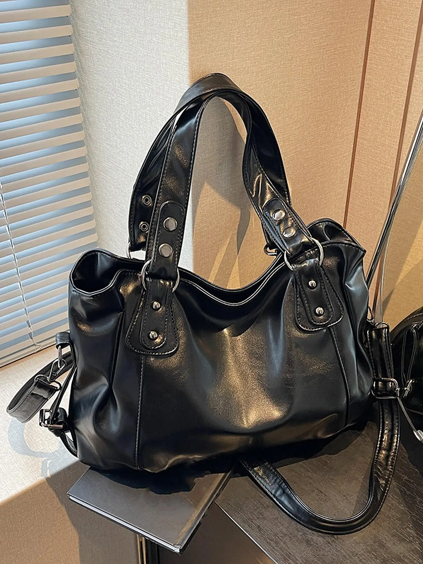 Retro light luxury shoulder tote bag, Trendy shoulder bag, Fashionable shoulder bag, classic drawstring design, metal buckle wide shoulder strap, texture, versatile, daily commuting practical, Pu tote satchel, Crossbody Tote Bag, Casual Fashion Bag