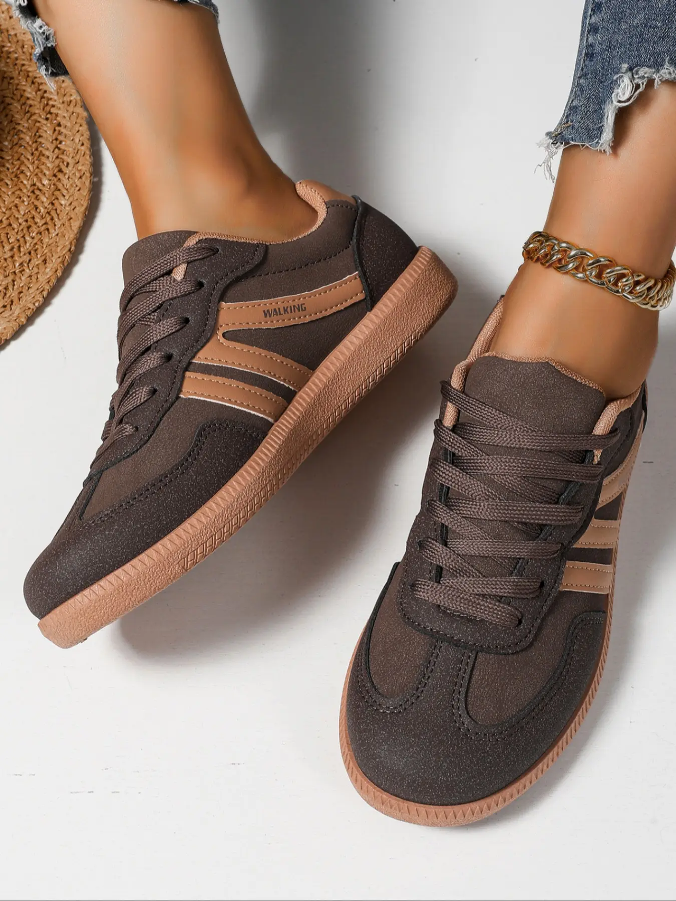 Women's Fashionable Lace Up Sporty Low Top Sneakers, Casual Comfortable Sports Running Shoes, Female All-match Round Toe Women Fashion Sneakers Trainers for Daily Wear, Fashionable Versatile Sneakers