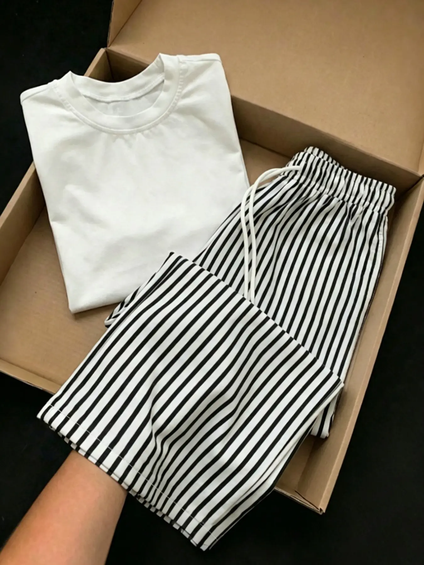 Women's Simple Fashion Fitted T-Shirt & Straight Striped Shorts, Casual Style Womenswear for Outdoor, Home, Hiking, Camping and Travel Stripe Set