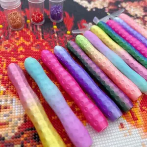 Diamond Painting Water Drop Design, Ergonomic Diamond Dot Pen, 1 Piece Diamond Painting Drill Pen & 5 Tool Nibs, DIY Craft Tools