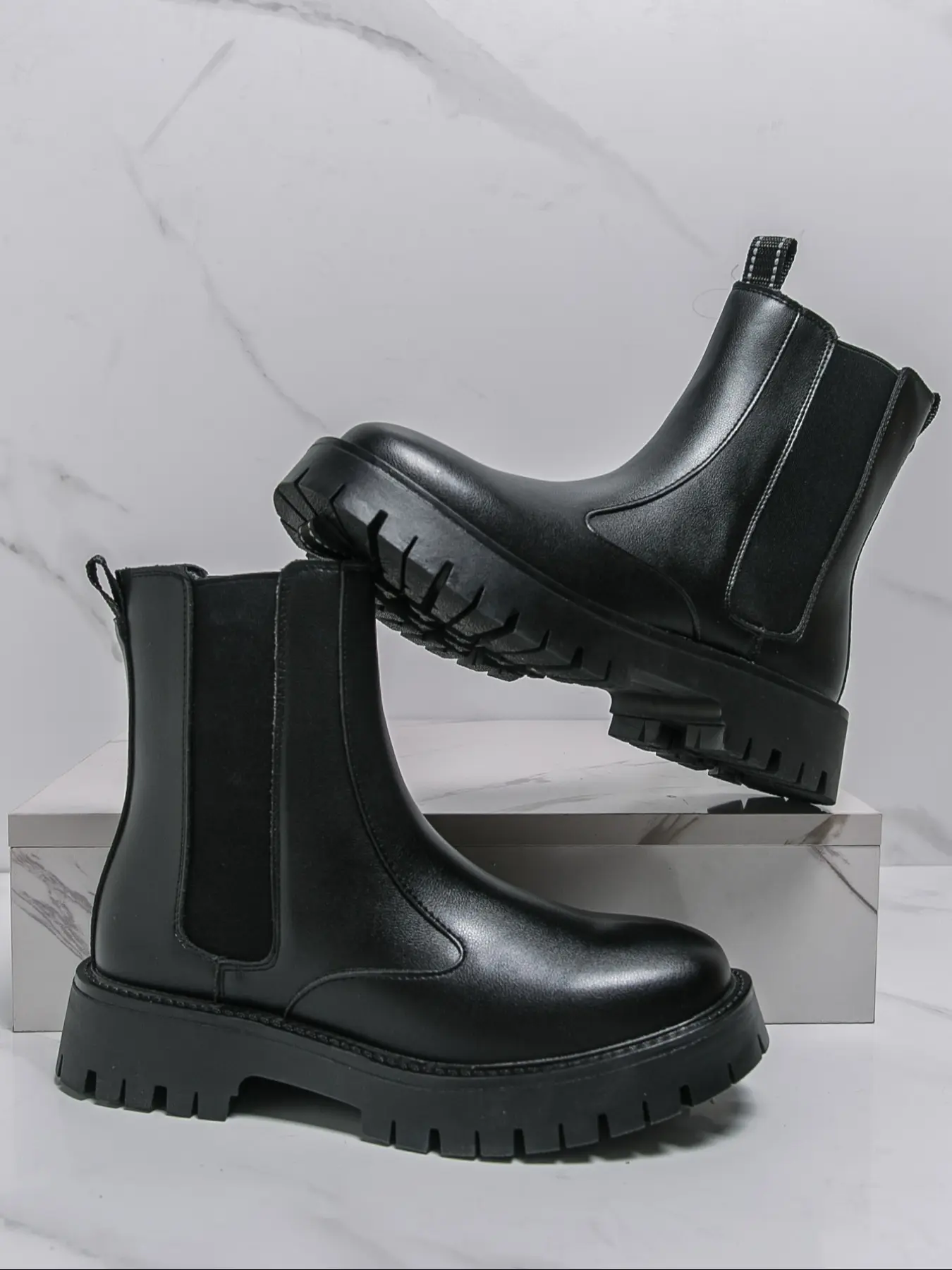 Men's Thick Sole High-Top Chelsea Boots, Stylish and Comfortable Ankle Boots for Casual Wear, Perfect for All Seasons, Closed, Platform Boots