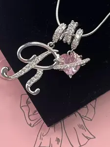 Dopamine Girl 26 Letter Heart Necklace, Fashion Versatile Gift, Perfect for Vacation and Daily Wear, Elegant Copper Chain