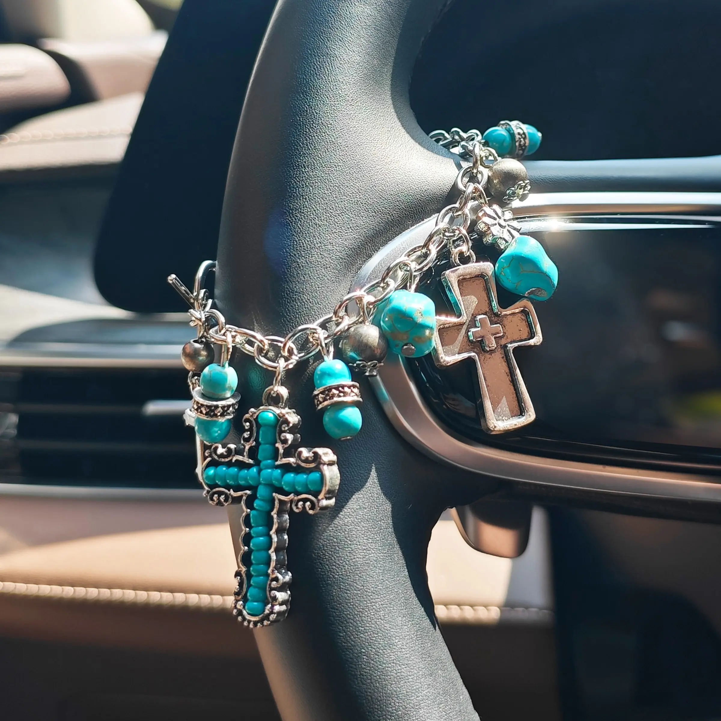 Western-Style Faux Turquoise Inlaid Car Pendant, Car Interior Accessories, Auto Interior Accessories, Trendy Steering Wheel Decoration, Perfect Holiday Birthday Gift