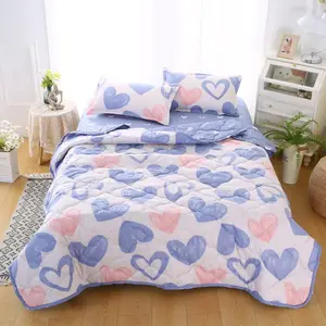 Heart Printed Quilted Summer Comforter, Soft Comfortable Air Conditioning Quilt, Cooling Bedding Supplies for Home Bedroom Living Room, Lightweight Quilts
