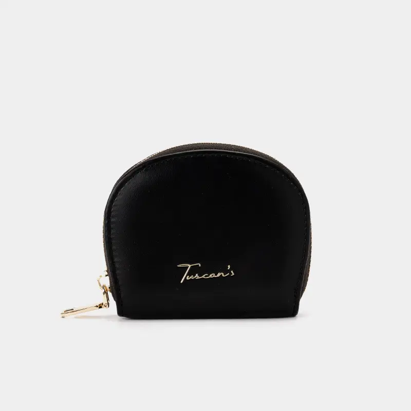 The clutch bag is portable, small and lightweight. The clutch bag is portable, small and lightweight.