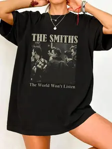 Women's The Smiths The World Won't Listens To Me Letter Print Tee, Vintage Fashion Casual Short Sleeve Top T-shirt for Daily Wear, Ladies Summer Clothes