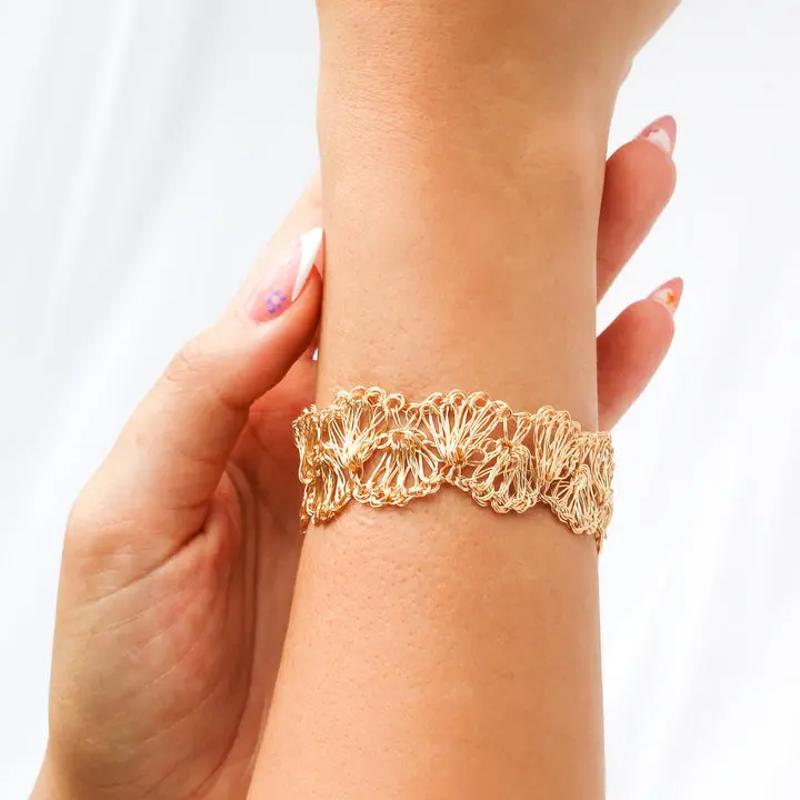 Thin Gold Shell Wired Crochet Bracelet 1/2" in