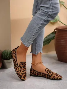 Women's Fashion Leopard Print Slip on Flats, Casual Comfortable Flat Shoes for Daily Wear, Lightweight Breathable Shoes for Women & Girls, Walking Shoes Footwear