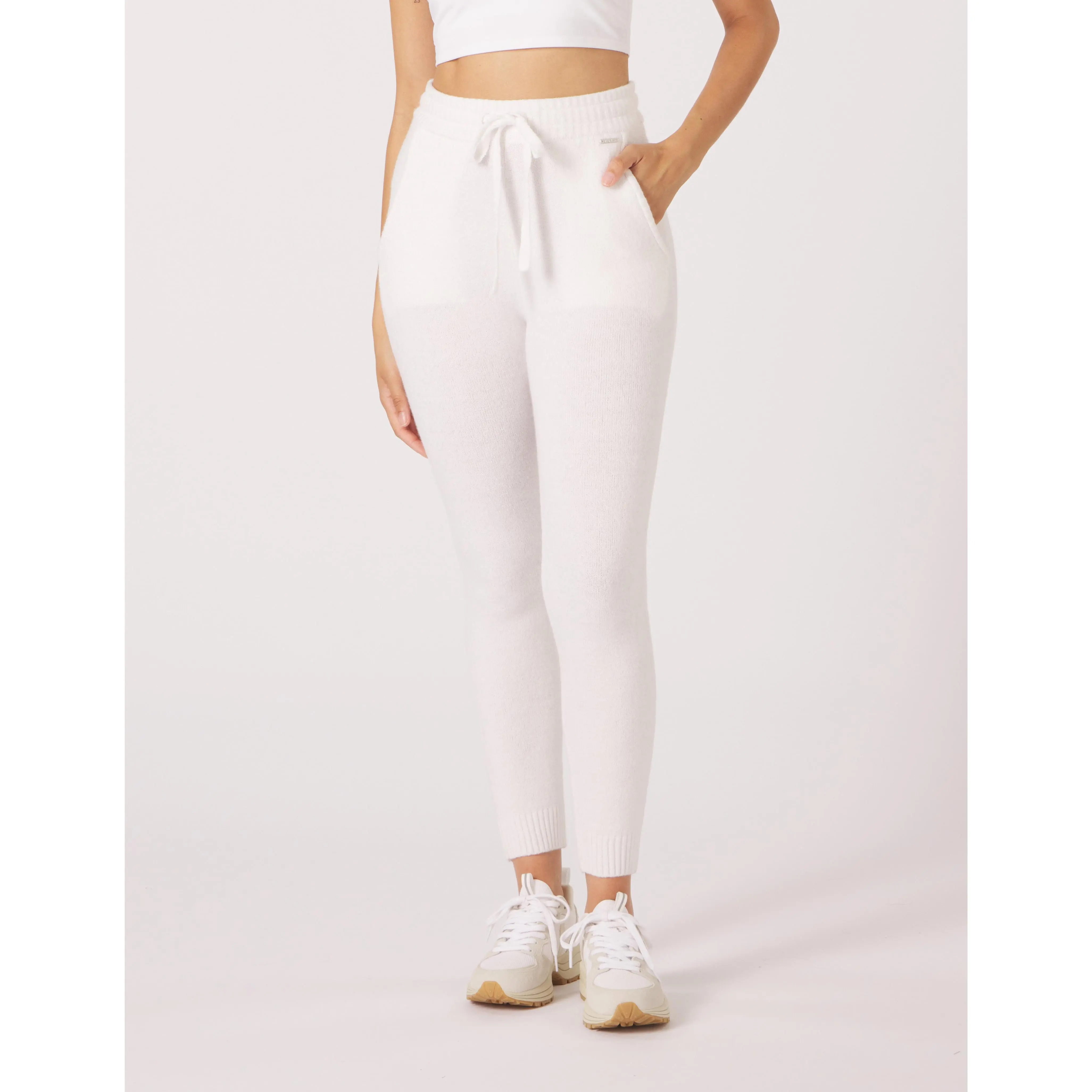 Merino Jogger: White