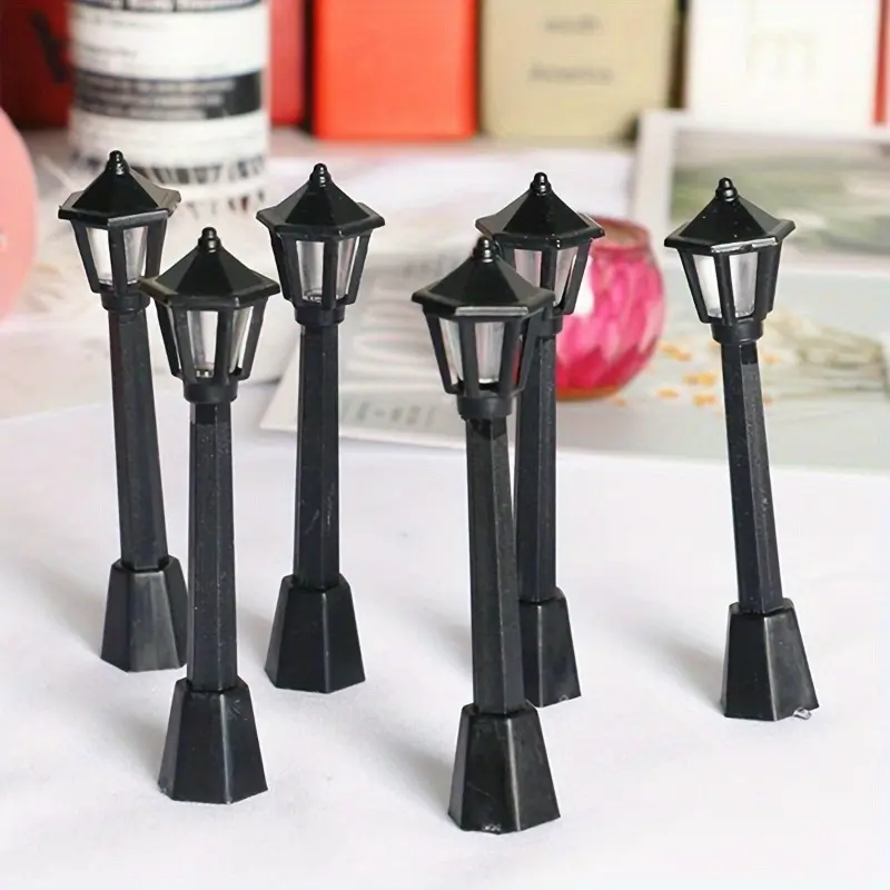 6pcs/set, Dollhouse Desktop Ornaments Micro Landscape Ornaments Model Lamp, Street Lamp Simulation Lamp Creative Small Ornaments Decoration, Gift for Friends, Miniature Set