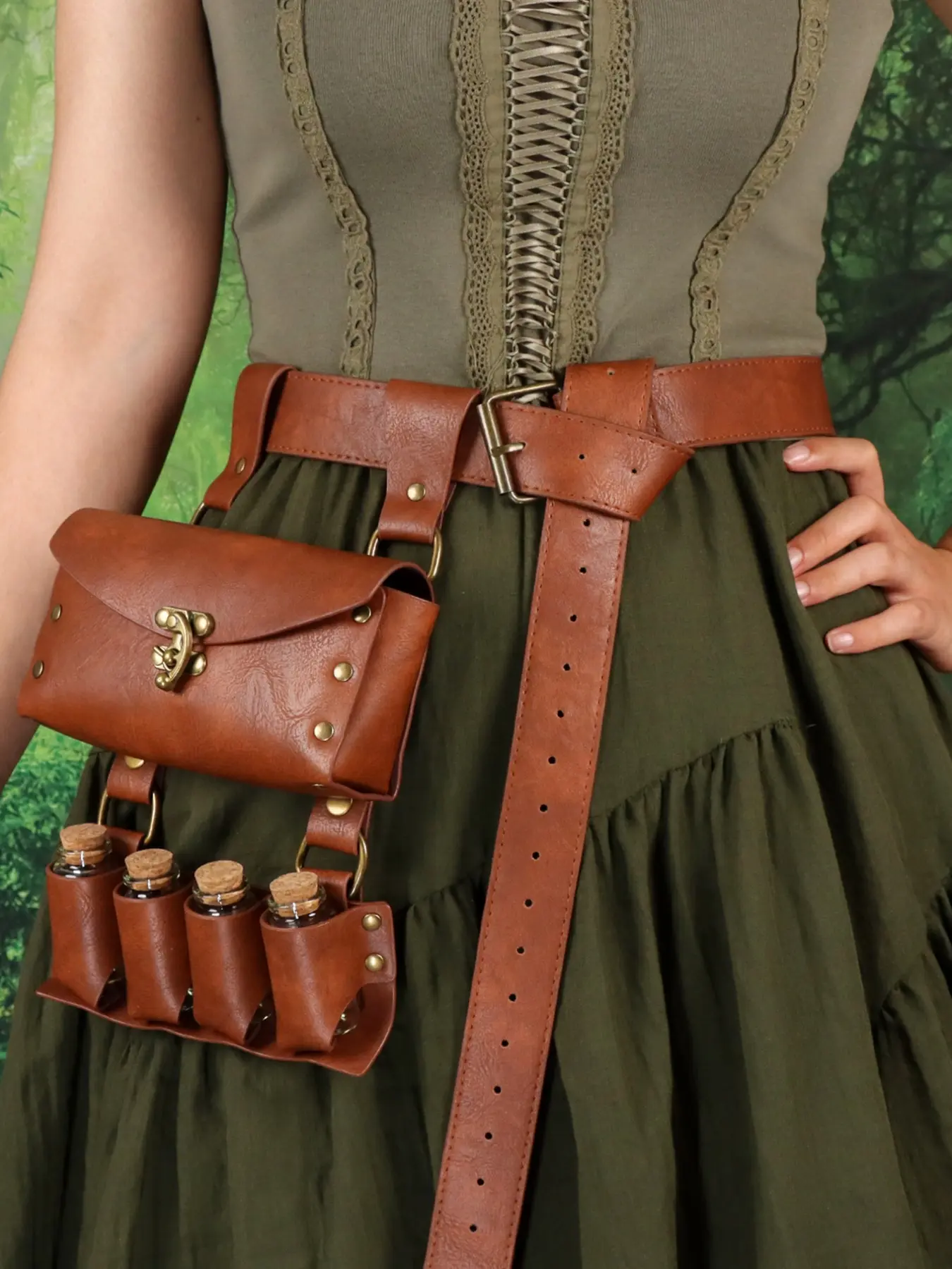 Medieval Retro Waist Belt, Alchemist Belt with 4 Cork Potion Bottles, Boho Style Belt, Halloween Fantasy Wizard Vintage Hip Bag, Cosplay Accessory, Western Buckle Belt, Western Concho Belts, Costume Waist Belt