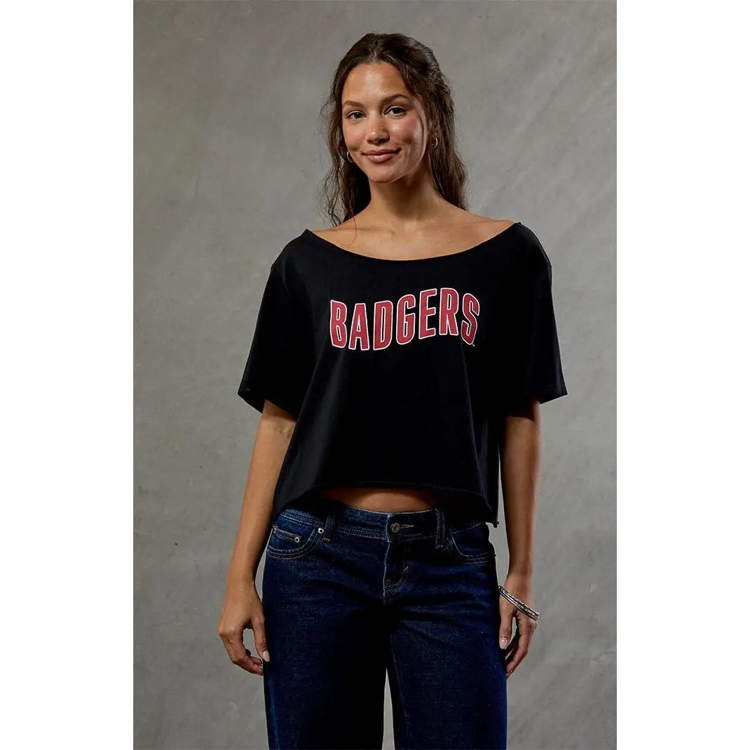 WILD COLLECTIVE Women's Wisconsin Badgers Off-The-Shoulder Oversized T-Shirt
